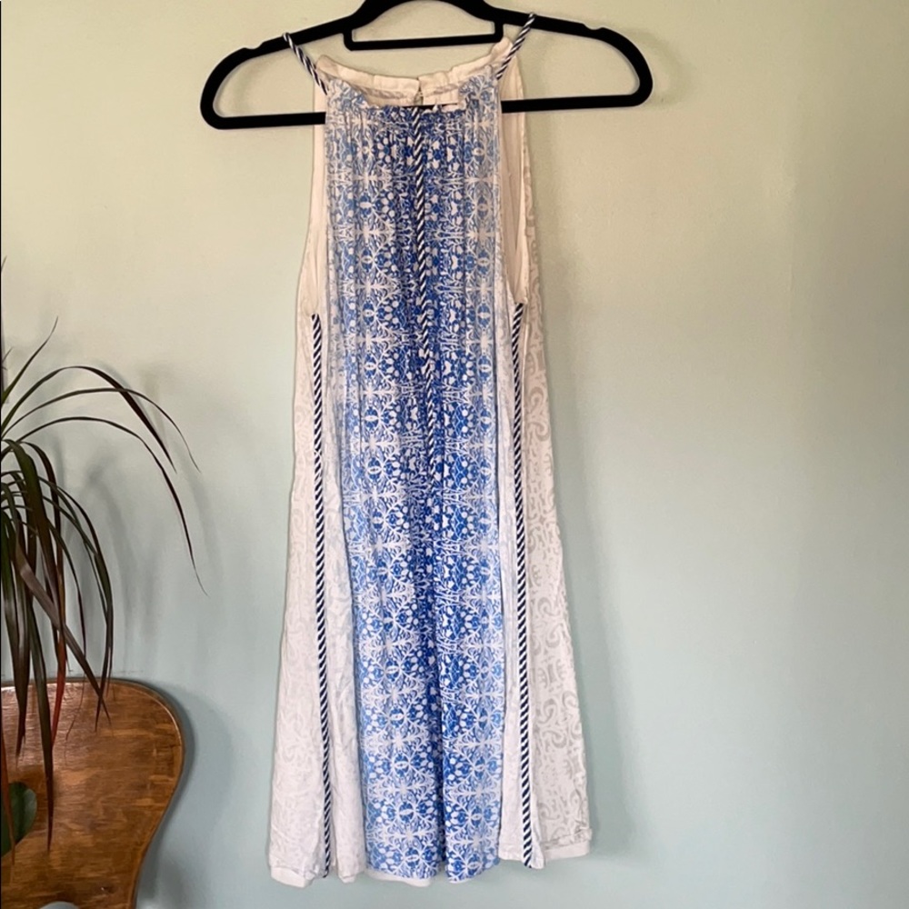 Nikibiki white blue ombré sleeveless shift dress